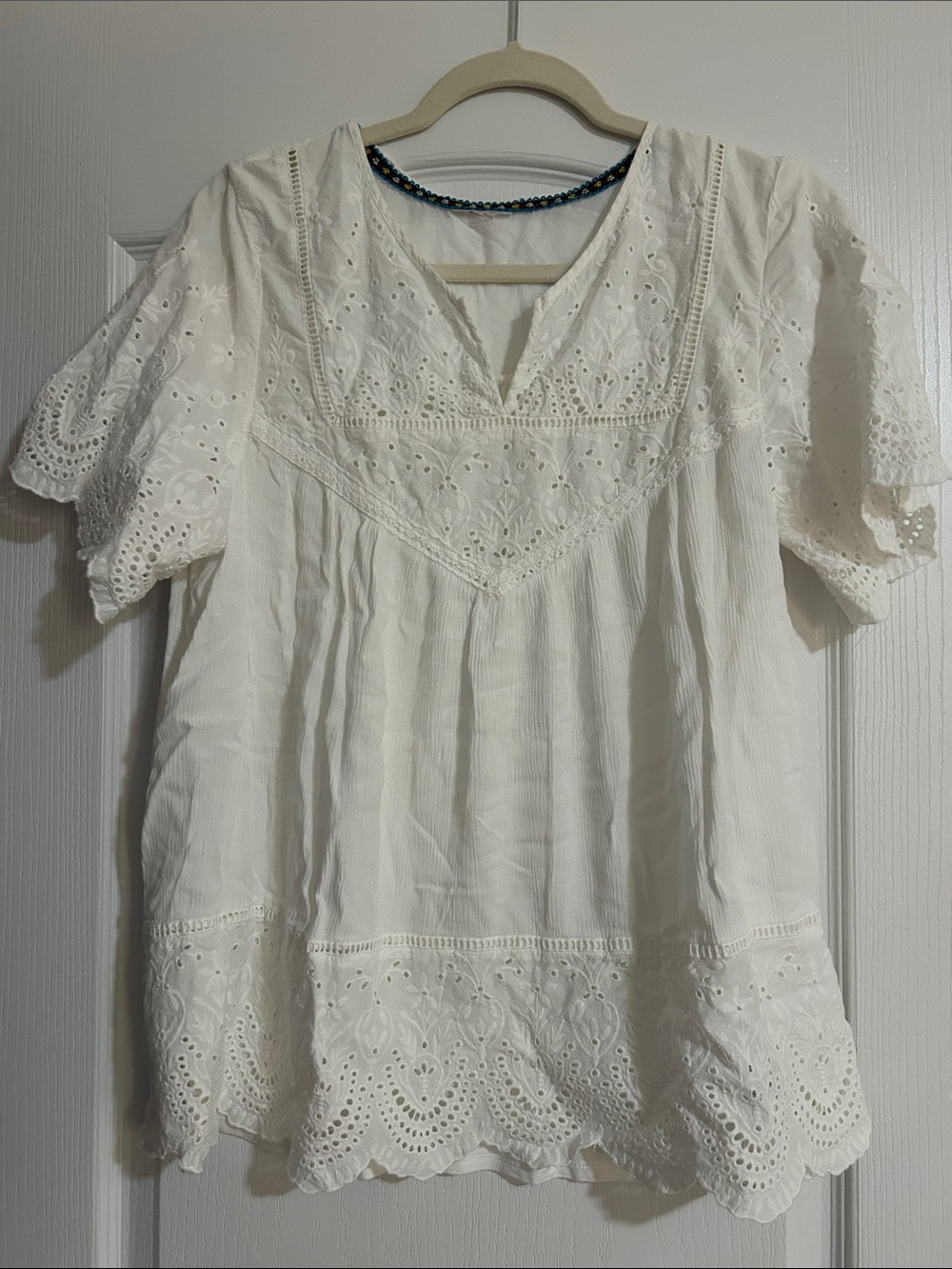 Women’s White Eyelet Lace boho  Top